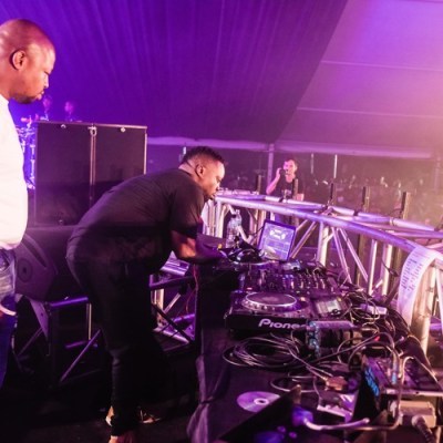 SPHEctacula & DJ Naves Kings Of The Weekend Gqom Mix End Oct 2018