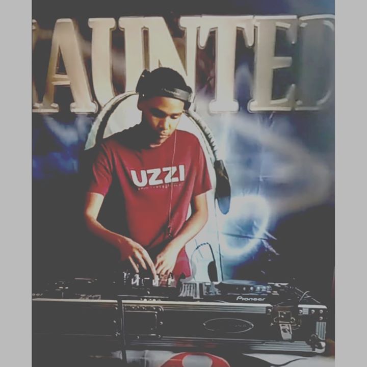 Angelo Thee Deejay Haunted House Live (Guest Mix)