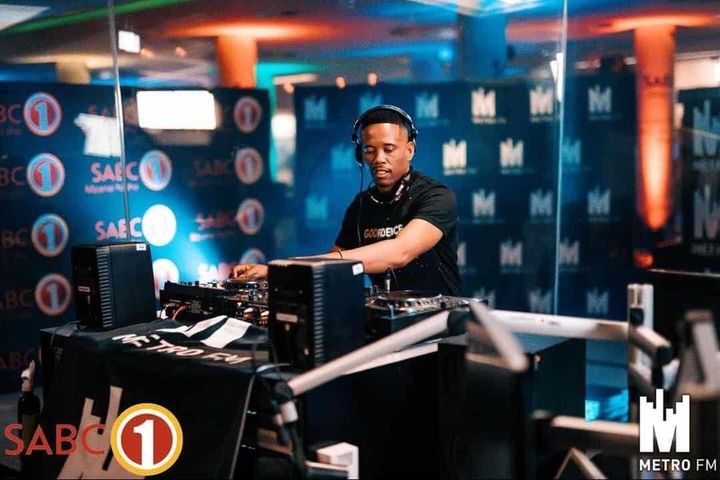 Dj Stokie ExclusiveTV Kasi Hero Mix 