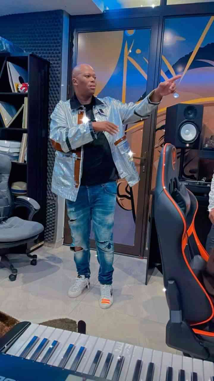 Mampintsha Cooking An Amapiano Track With Kabza De Small