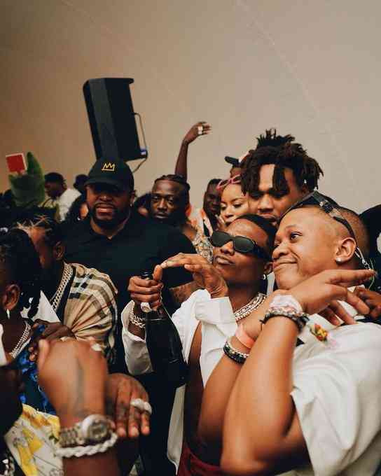 AfroNation 2022: Young Stunna Hangs Out with Wizkid