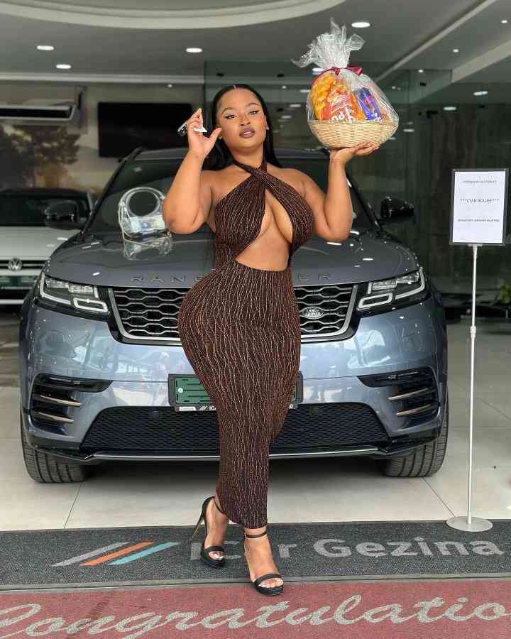 Cyan Boujee Buys A New Range Rover