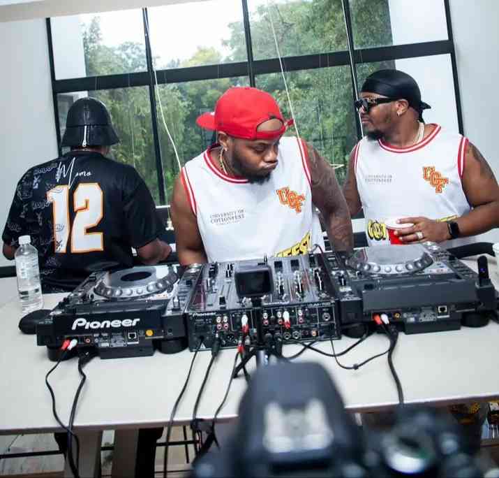 Kelvin Momo & Major League Djz - Amapiano Balcony Mix (Durban July)