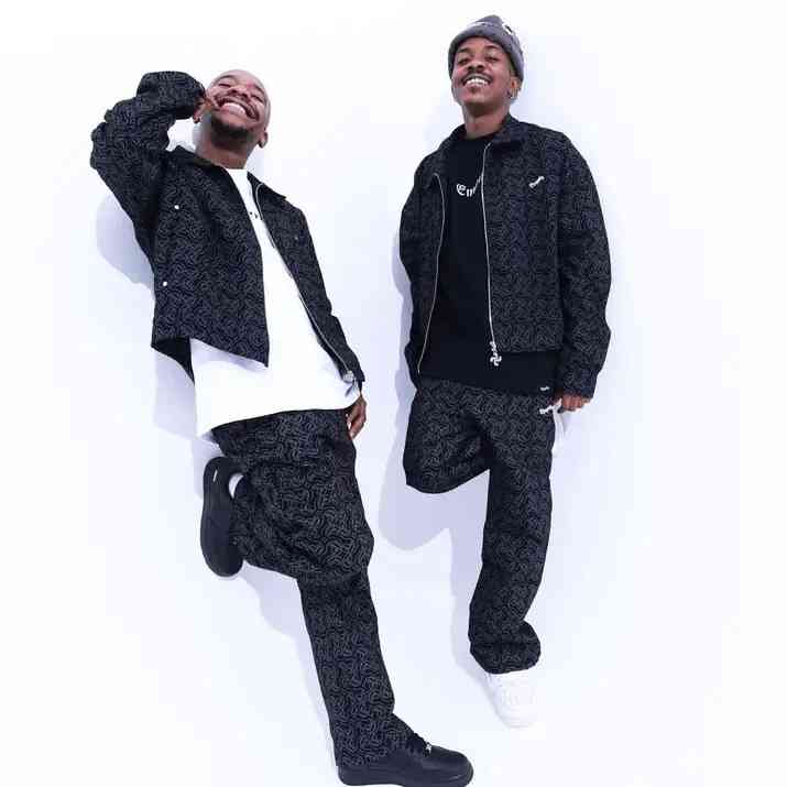 Shakes & Les - Between Friends Klipdrift Amapiano Mix