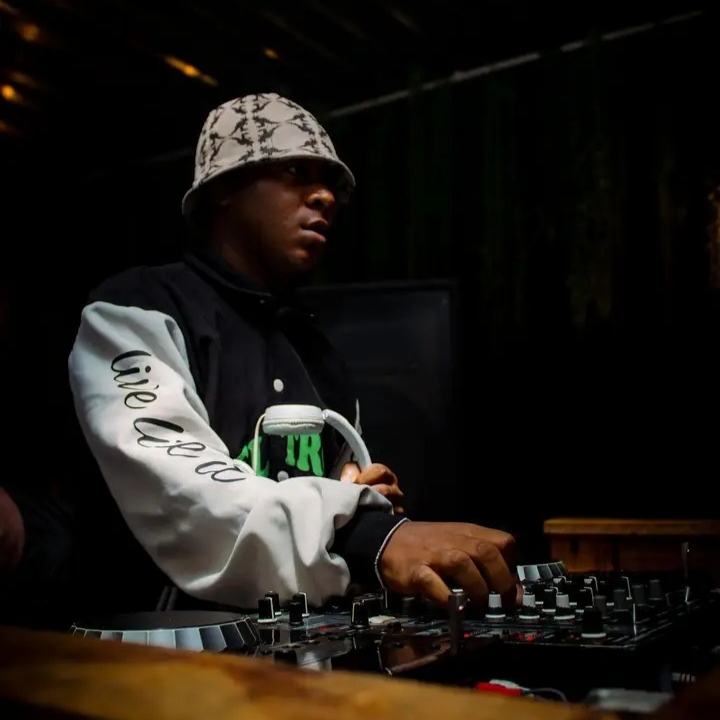 Nbido Ndibs - Groove Cartel Sgidongo Mix