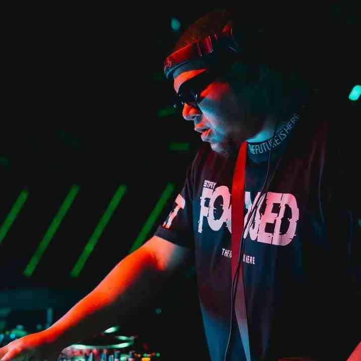 DJ Feezol Robbed, All DJ Items Stolen